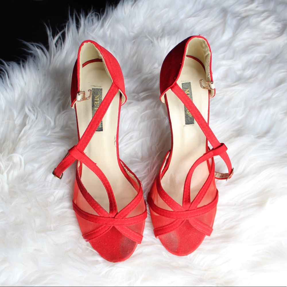 Red heel shoes